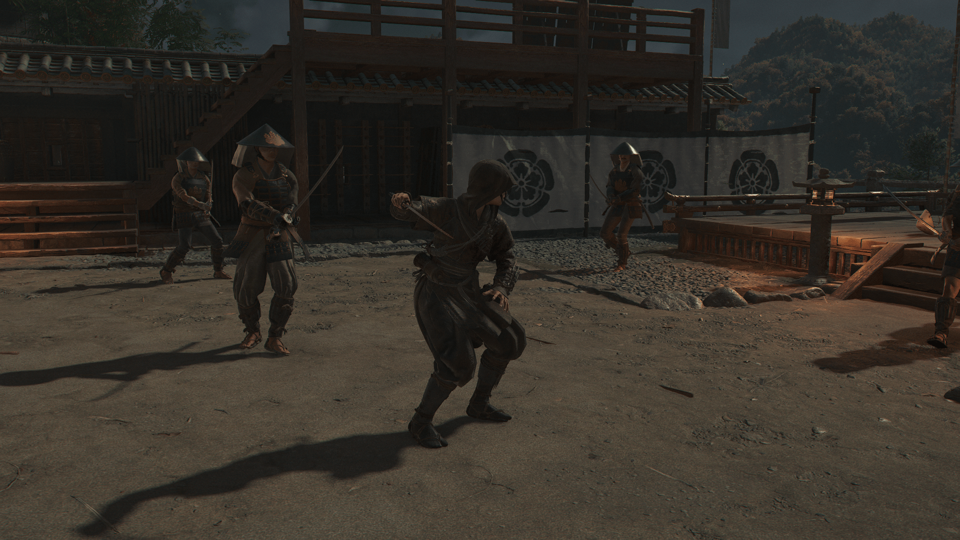 Naoe prepares the tanto and hidden blade in Assassin’s Creed Shadows